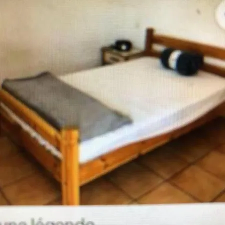 F3 Hoche 2 Eme Etage Daire Coursan